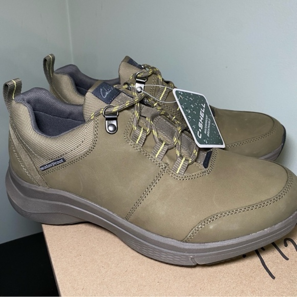 Clarks Wave2.0 Tie in Olive Nubuck (62055) Men's Size 7.5 Waterproof Shoes